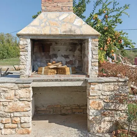 Four Bedroom In * Vodnjan